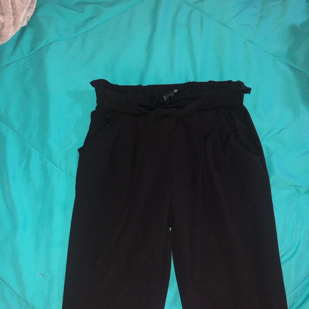 Woman’s black work pants. With pockets